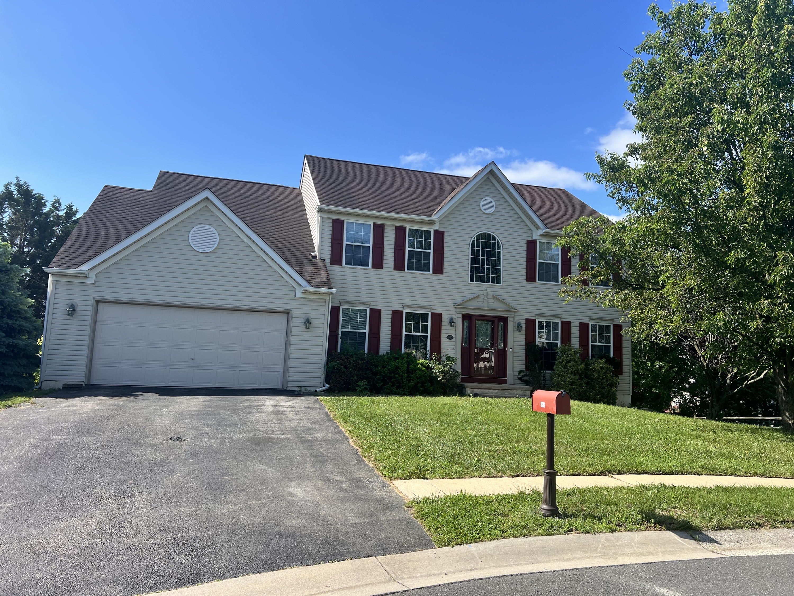 Property main image